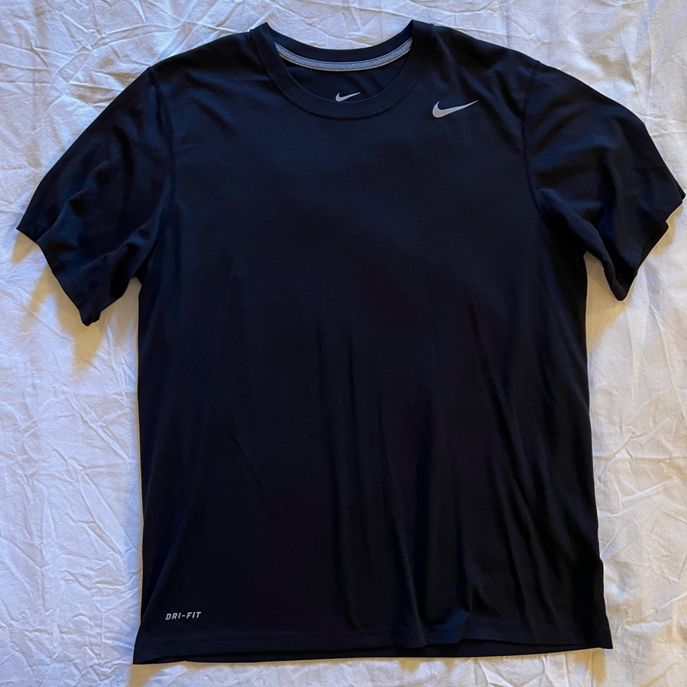 Nike Men’s Dri-Fit Short Sleeves Shirt